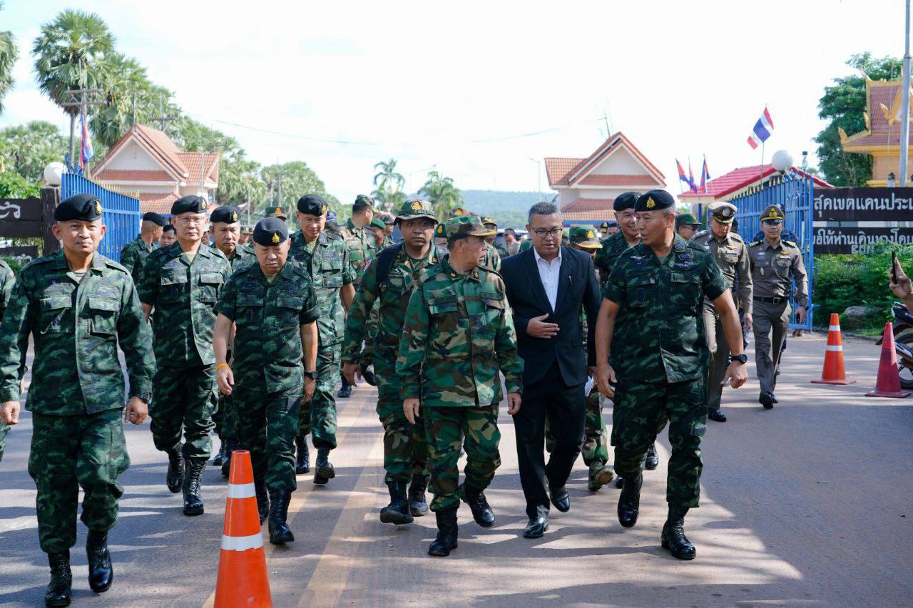 មេទ័ព កម្ពុជា-ថៃ ជួបចរចាគ្នា ស្របពេលស្ថានការណ៍ កំពុងប្រឈមមុខដាក់គ្នា នៅតំបន់មុំបី