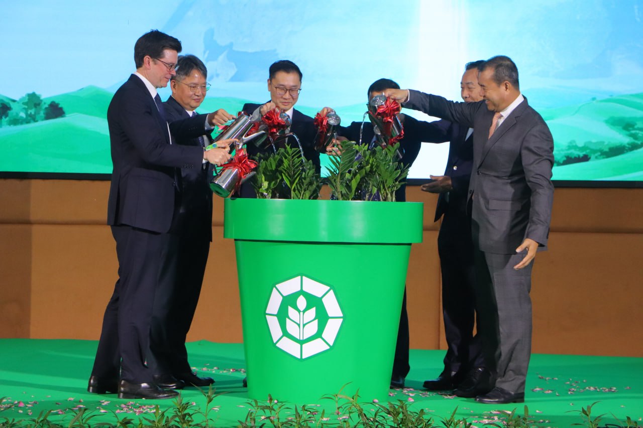 ARDB និងក្រុមហ៊ុន Mekong Strategic Capital ប្រកាសបើកសម្ពោធដាក់ឲ្យអនុវត្តជាផ្លូវការនូវកម្មវិធីហិរញ្ញប្បទានអាកាសធាតុនៅកម្ពុជា “CCFF” ជាផ្លូវការ