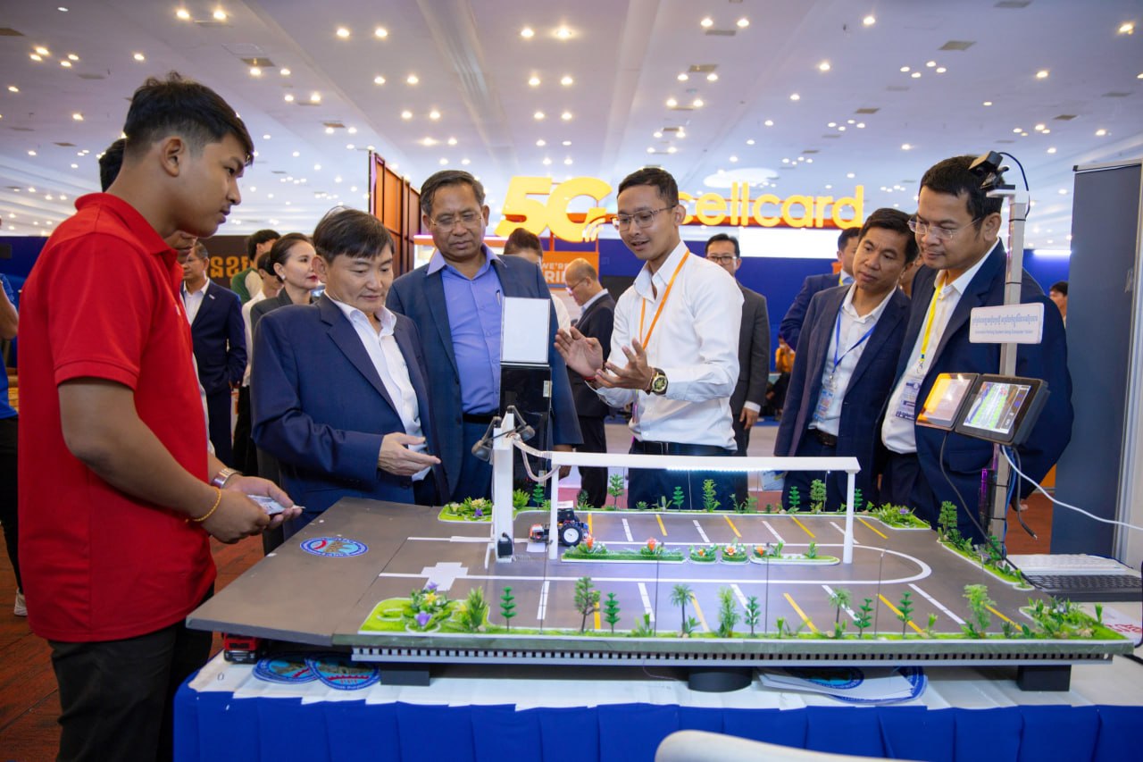 រដ្ឋមន្ត្រី​ ហេង សួរ ៖ TVET ជាឆ្អឹងខ្នង នៃការអភិវឌ្ឍកម្លាំងពលកម្ម និងជាយានជំរុញសេដ្ឋកិច្ចជាតិ